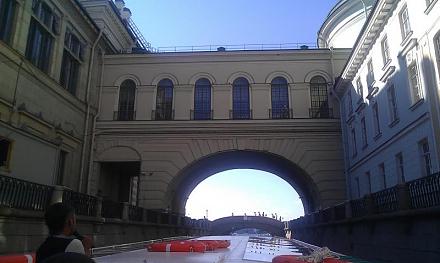 Нажмите на изображение для увеличения
Название: Арка над каналом Невы в Питере.jpg
Просмотры: 723
Размер: 52.8 Кб
ID: 14167