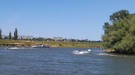 Нажмите на изображение для увеличения
Название: Катания по реке на скутерах.jpg
Просмотры: 1315
Размер: 45.7 Кб
ID: 16133