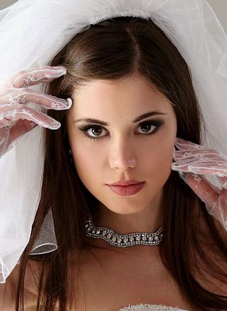     
: Little Caprice.jpg
: 1286
:	46.6 
ID:	16779
