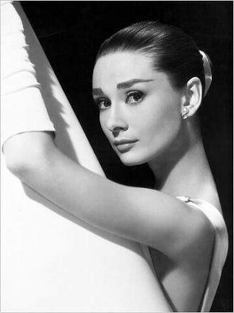     
: audrey-1.jpg
: 532
:	19.0 
ID:	17437