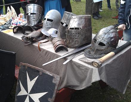 Нажмите на изображение для увеличения
Название: Рыцарские доспехи в Тирасполе.jpg
Просмотры: 429
Размер: 123.6 Кб
ID: 18068