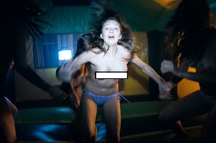 Нажмите на изображение для увеличения
Название: Проект X - пьяные девушки на вечеринке.jpg
Просмотры: 545
Размер: 52.0 Кб
ID: 19141