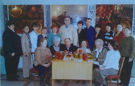 Нажмите на изображение для увеличения
Название: Коллектив лаборатории селекции НИИ сельского хозяйства ПМР.jpg
Просмотры: 753
Размер: 111.1 Кб
ID: 19236