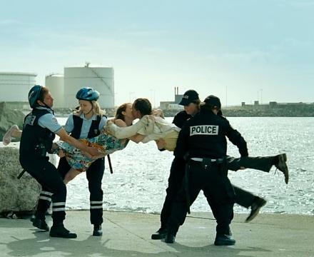     
:   - La fee.jpg
: 489
:	67.0 
ID:	19462