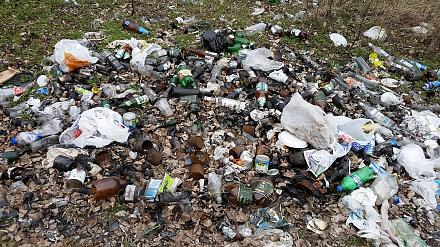 Нажмите на изображение для увеличения
Название: До уборки - куча мусора.jpg
Просмотры: 965
Размер: 195.9 Кб
ID: 21212