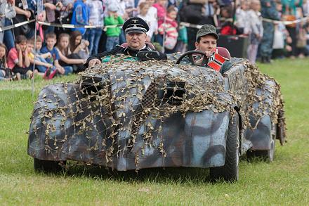 Нажмите на изображение для увеличения
Название: Немцы - реконструкция боя.jpg
Просмотры: 629
Размер: 132.9 Кб
ID: 21762
