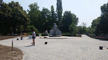 Нажмите на изображение для увеличения
Название: Памятник МС ДК Ткаченко.jpg
Просмотры: 648
Размер: 96.3 Кб
ID: 22876