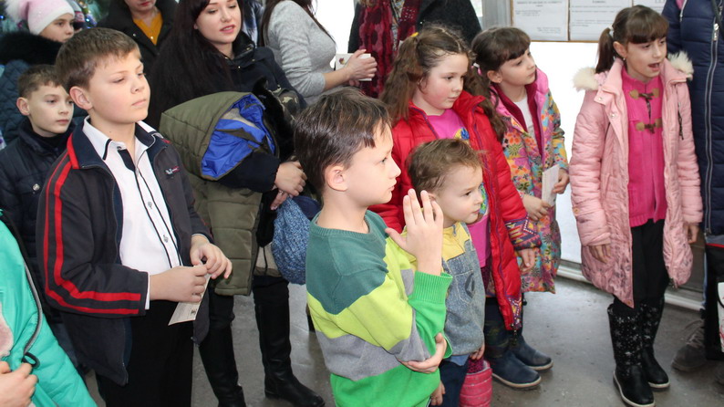 Название: Дети хотят читать стишки Деду Морозу.JPG
Просмотры: 717
Размер: 138.7 Кб