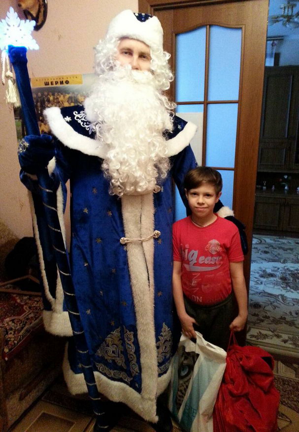 Название: Олег и Дед мороз.jpg
Просмотры: 1743
Размер: 117.7 Кб