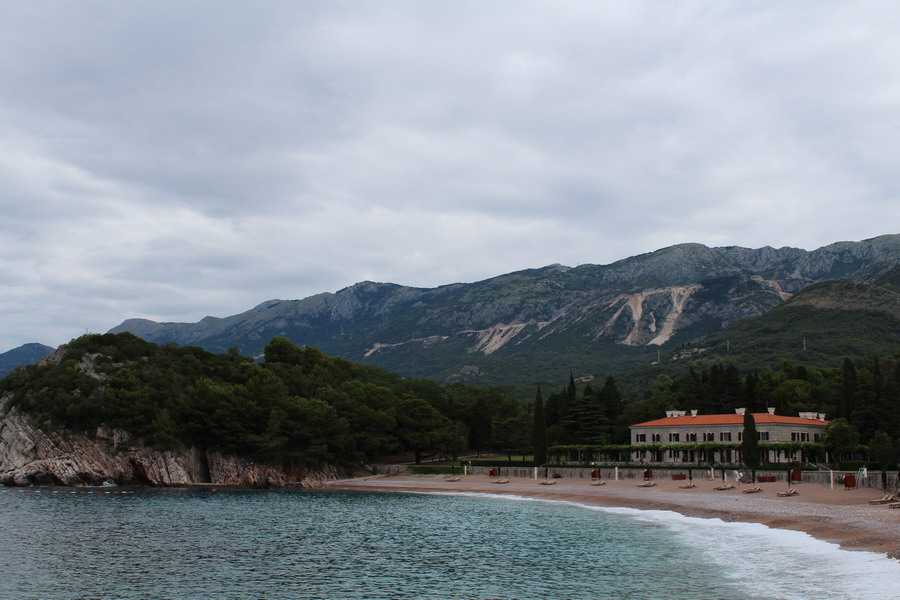 : Milocer beach Budva Montenegro.JPG
: 3859

: 136.9 