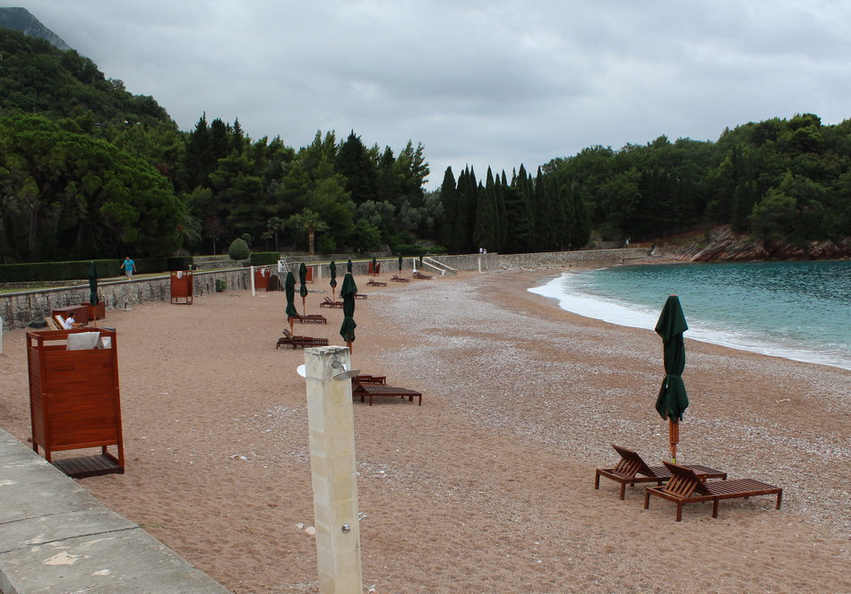 : Milocer Beach 120-2.JPG
: 518

: 216.8 