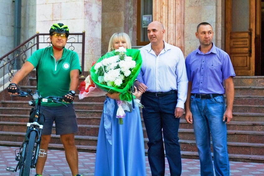 Название: Свадьба в ПМР.jpg
Просмотры: 2077
Размер: 172.7 Кб