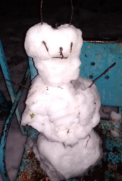 Название: Снеговик чертик.jpg
Просмотры: 995
Размер: 102.1 Кб