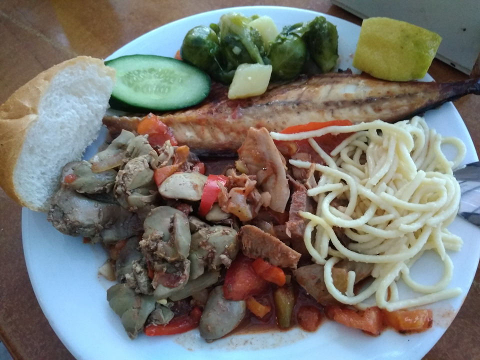 Название: Ужин в турецком отеле Limoncello.jpg
Просмотры: 2772
Размер: 186.6 Кб