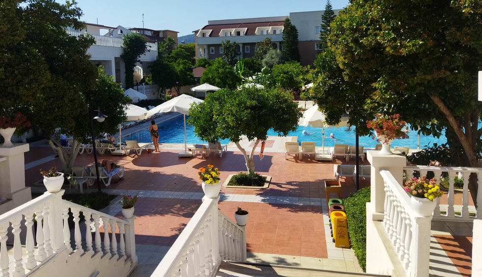 : 2. Viking Garden Hotel   .jpg
: 483

: 143.5 