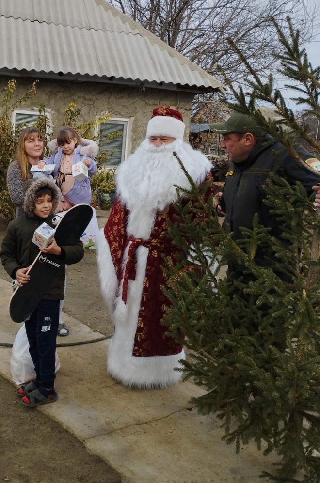 Название: 15_Спея_Елка_Вручение.jpg
Просмотры: 982
Размер: 219.4 Кб