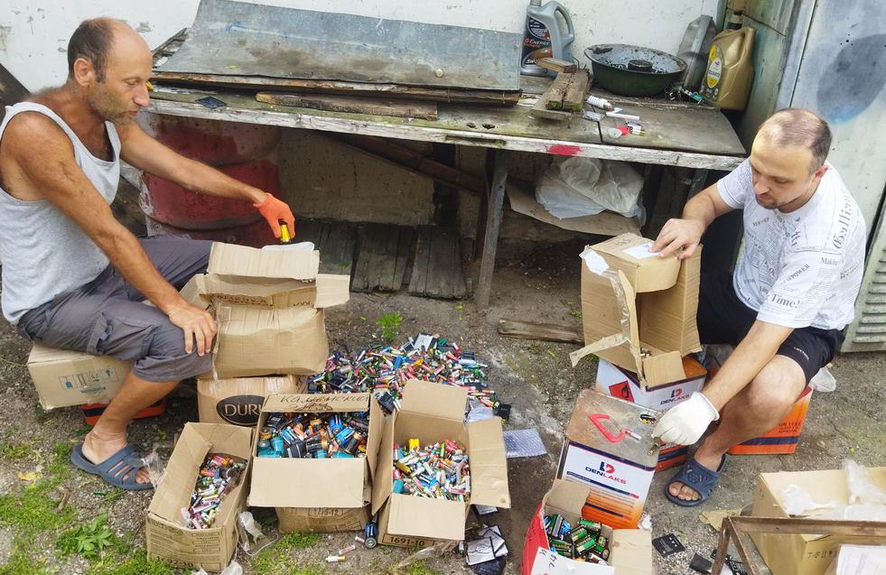 Название: Volonteri_Pridnestroviye_Efos_Garvat.jpg
Просмотры: 621
Размер: 155.8 Кб