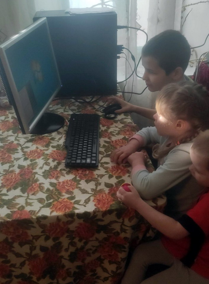 Название: 2025-01-08_Glinoye_Komputer_Detiyam.jpg
Просмотры: 2513
Размер: 134.7 Кб