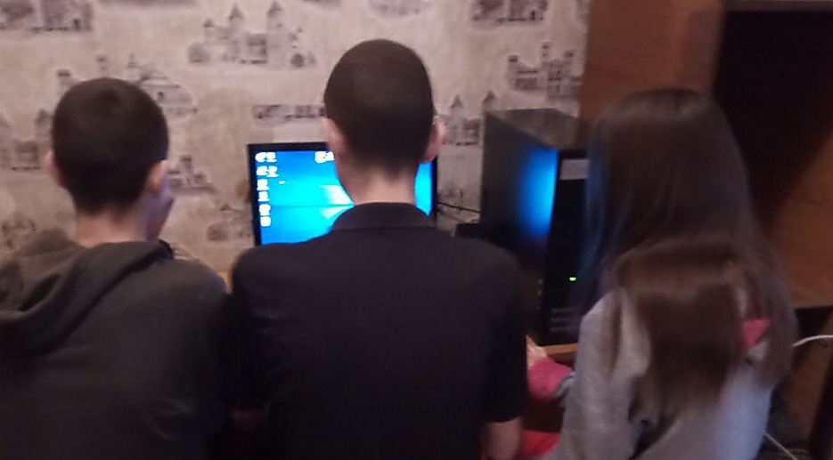:  -  3 .jpg
: 378

: 68.2 