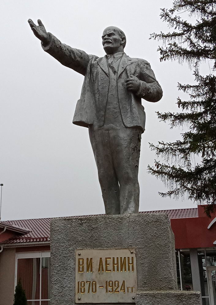 Название: Памятник Ленину в Григориополе.jpg
Просмотры: 125
Размер: 147.7 Кб