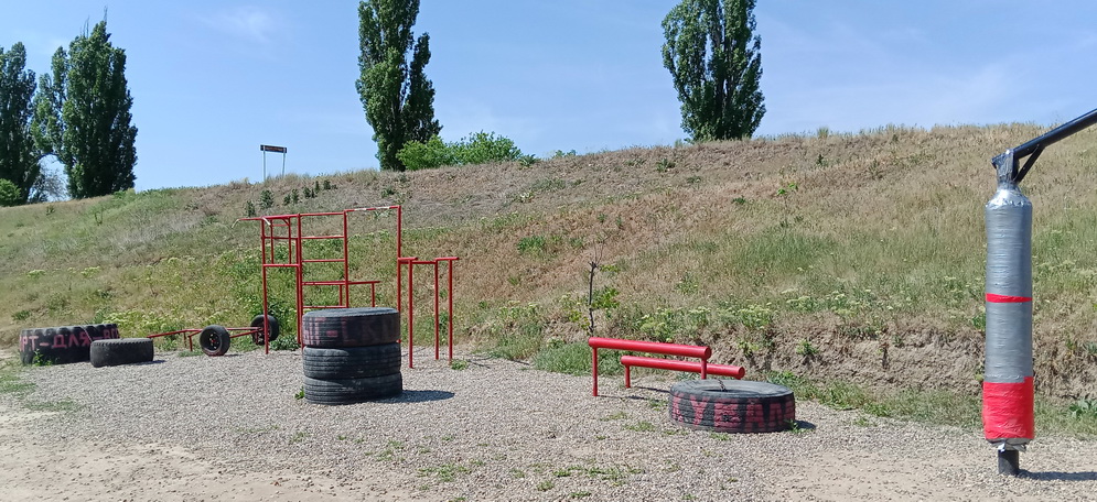 Название: Спортзал под открытым небом на берегу Днестра.jpg
Просмотры: 78
Размер: 253.0 Кб