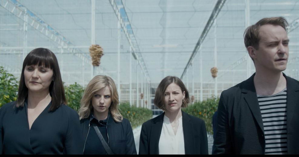 : Black.Mirror.S03E06.Hated.in.the.Nation.JPG
: 4

: 59.1 