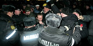 : miting_Belarus.jpg
: 2376

: 45.1 