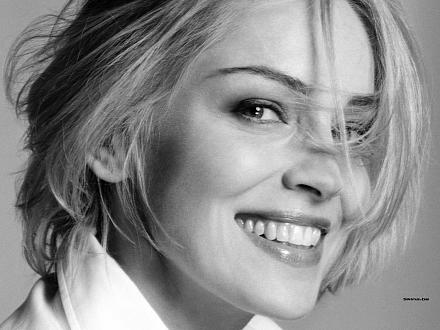     
: 1209842055_sharon-stone-1600x1200-21919.jpg
: 724
:	192.7 
ID:	6898