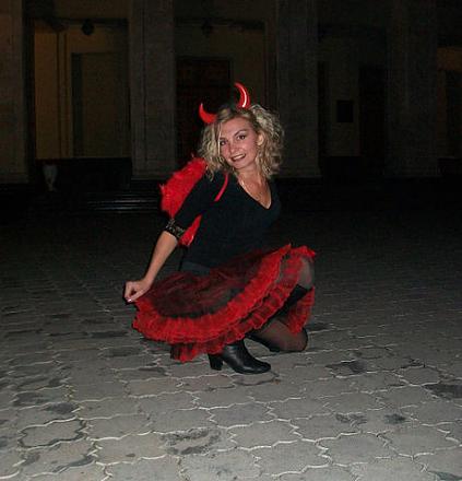     
: halloween.jpeg
: 836
:	39.5 
ID:	7389