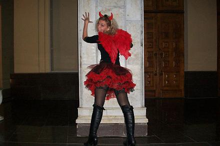     
: halloween_2.jpeg
: 691
:	48.6 
ID:	7391