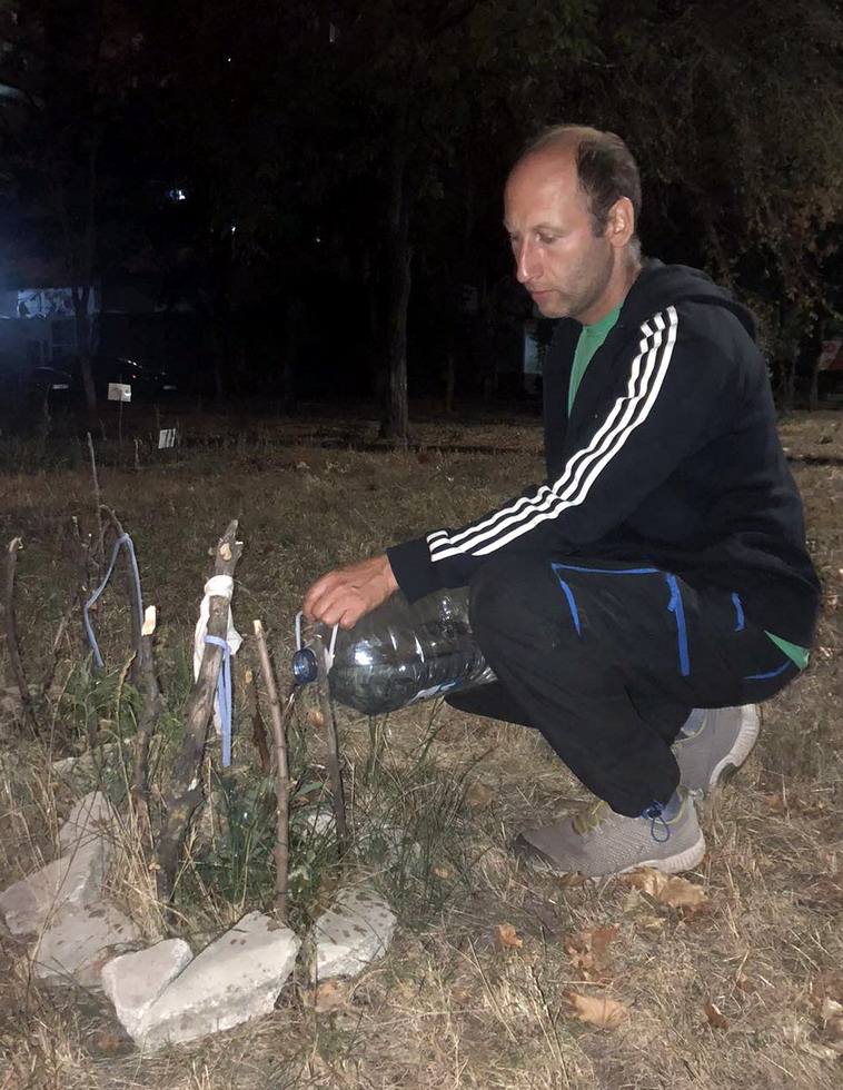 Название: 2023-09-12_Волонтер Борис Эфрос.jpg
Просмотры: 439
Размер: 224.9 Кб