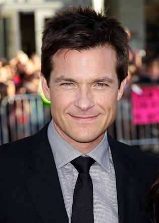     
: jason-bateman-premiere-horrible-bosses-01.jpg
: 701
:	104.0 
ID:	8357