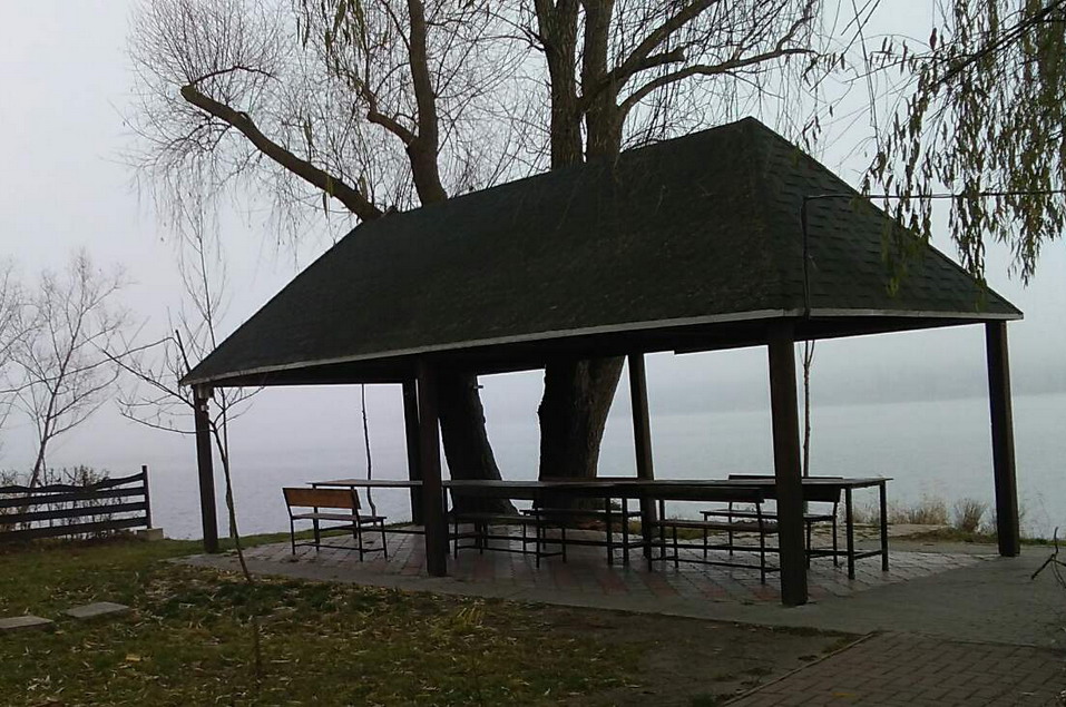 Название: Беседка у озера в Молдове.jpg
Просмотры: 102

Размер: 200.9 Кб