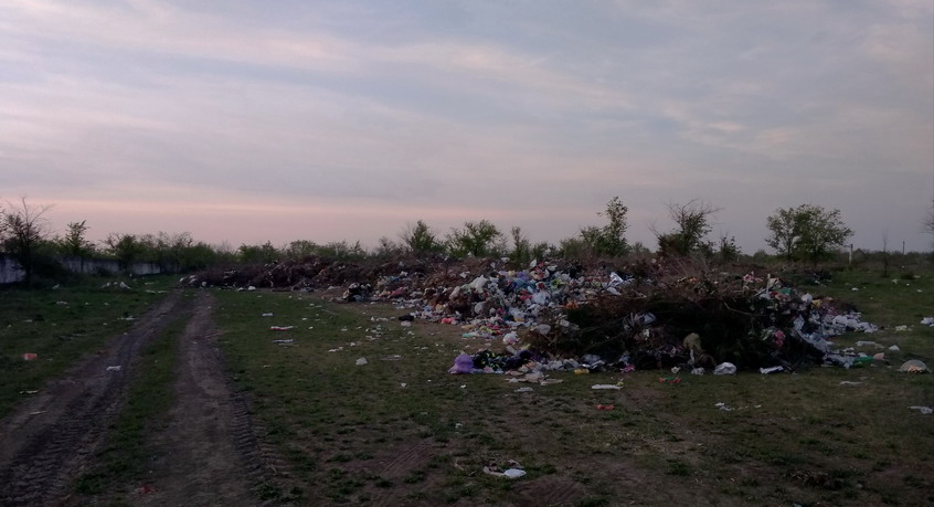 Название: Свалка на Западном.jpg
Просмотры: 2161
Размер: 94.7 Кб