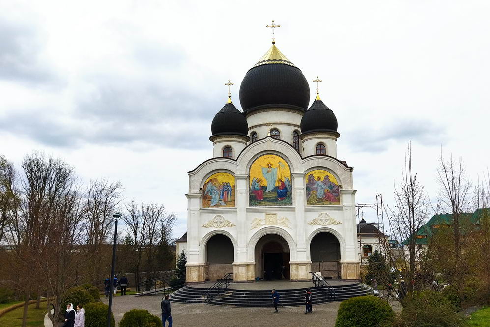 Название: Монастырь Марты и Марии в Молдове.jpg
Просмотры: 28

Размер: 124.2 Кб