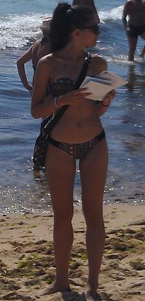 Нажмите на изображение для увеличения
Название: Девушка-Фотограф на море.jpg
Просмотры: 1139
Размер: 66.5 Кб
ID: 19170