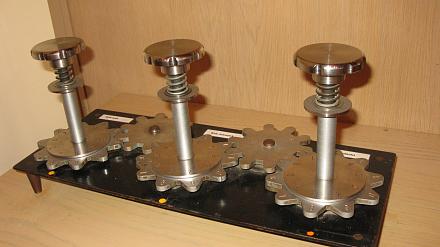 Нажмите на изображение для увеличения
Название: Шестерни для вычислительных машин.jpg
Просмотры: 695
Размер: 56.9 Кб
ID: 19848