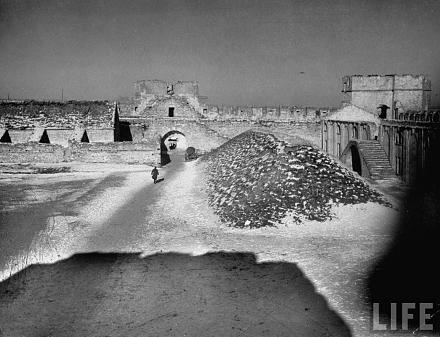     
: Old fort of Tighina on the Bessarabian_February 1940.jpg
: 769
:	174.1 
ID:	6176