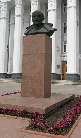 Нажмите на изображение для увеличения
Название: Lenin_Tiraspol.jpg
Просмотры: 1141
Размер:	75.8 Кб
ID:	5780