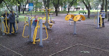 Нажмите на изображение для увеличения
Название: Тренажеры в парке Кишинева.jpg
Просмотры: 530
Размер:	137.8 Кб
ID:	19153