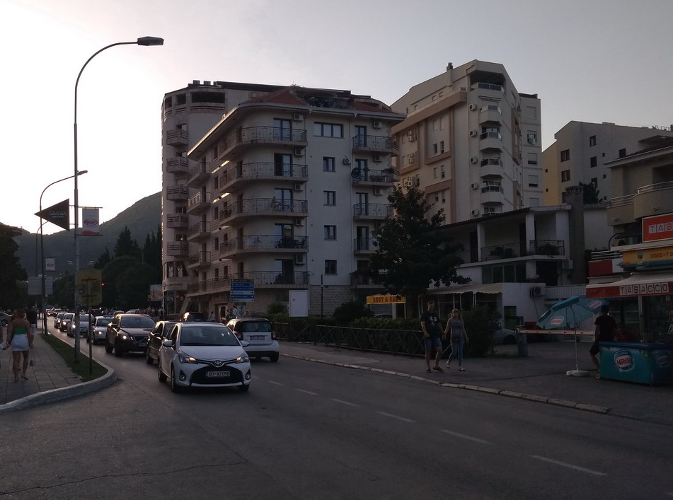 Название: Дома в Будве (Черногория).jpg
Просмотры: 4199
Размер: 142.8 Кб