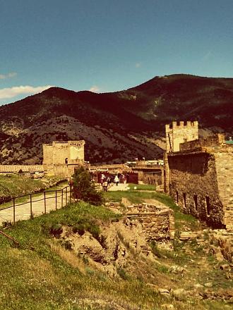 Нажмите на изображение для увеличения
Название: Генуэзская крепость.jpg
Просмотры: 514
Размер: 131.9 Кб
ID: 19227