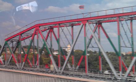 Нажмите на изображение для увеличения
Название: Мост через Днестр - цвета ПМР.jpg
Просмотры: 2294
Размер: 78.4 Кб
ID: 16747