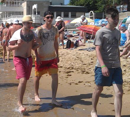 Нажмите на изображение для увеличения
Название: Немцы в Золотых Песках.jpg
Просмотры: 772
Размер: 145.4 Кб
ID: 19045