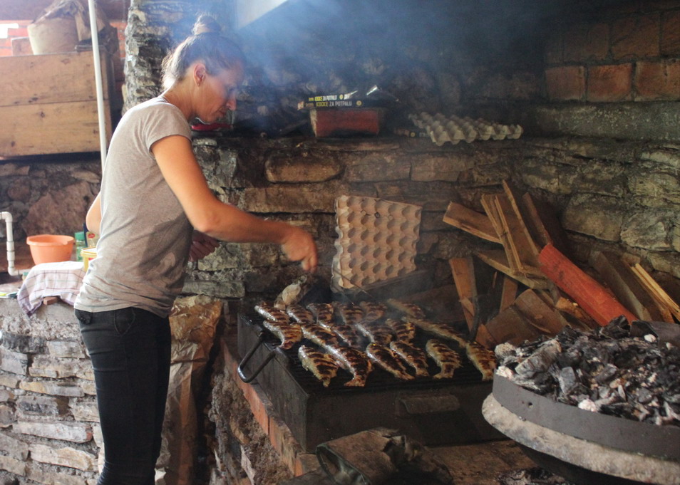 Название: Черногорская рыба на гратаре.JPG
Просмотры: 1496
Размер: 205.6 Кб