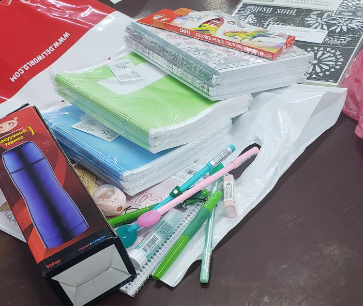 Название: Термос и канцтовары.jpg
Просмотры: 580
Размер: 146.3 Кб