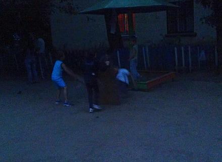 Нажмите на изображение для увеличения
Название: Сбор песка в песочницу.jpg
Просмотры: 1077
Размер: 71.8 Кб
ID: 16776