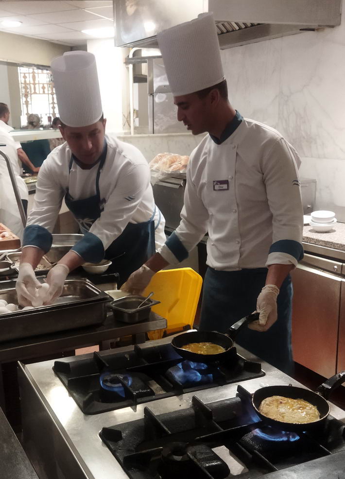 Название: Приготовление яичницы в египетском отеле.jpg
Просмотры: 763
Размер: 101.1 Кб