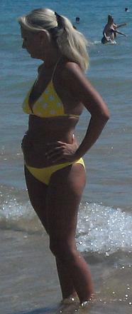 Нажмите на изображение для увеличения
Название: Красивая зрелая женщина в купальнике.jpg
Просмотры: 1150
Размер: 59.6 Кб
ID: 19158