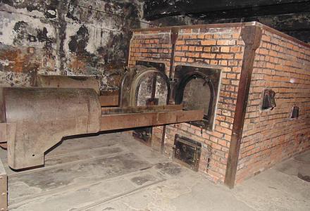 Нажмите на изображение для увеличения
Название: Печь для сжигания людей в Освенциму.jpg
Просмотры: 1400
Размер: 104.1 Кб
ID: 19734